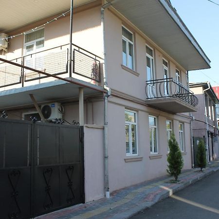 Iren Apartment Batoemi Buitenkant foto
