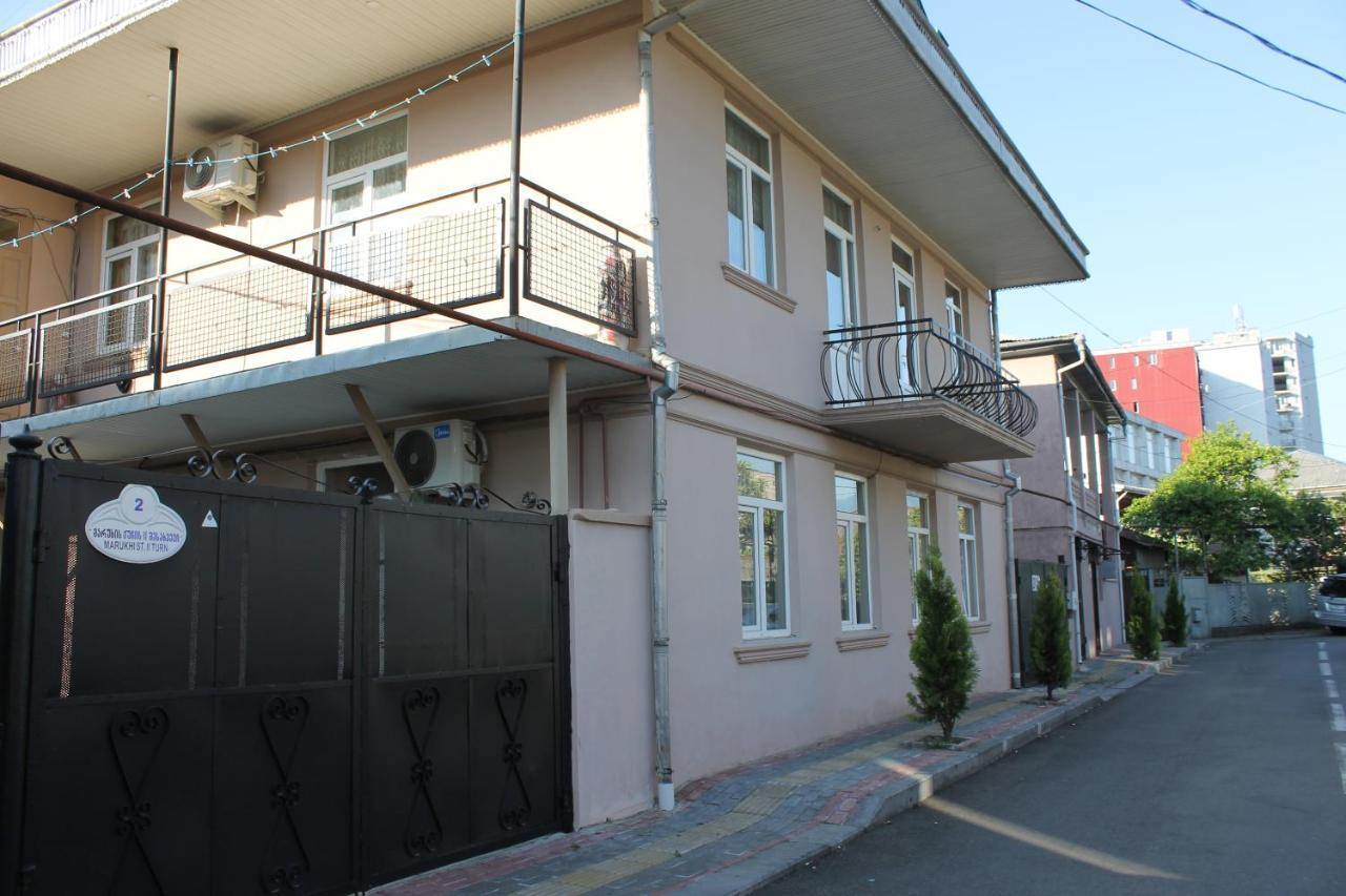 Iren Apartment Batoemi Buitenkant foto